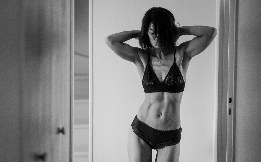 séance photo boudoir - séance photo thérapie - anne bied - photographe portrait intime - photographe lifestyle paris