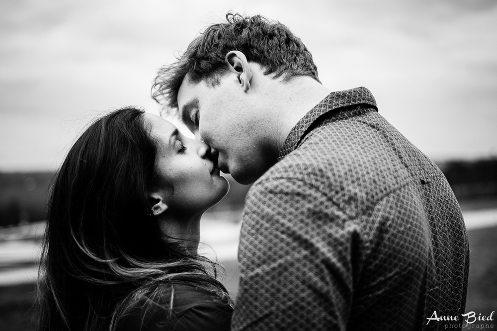 séance couple lifestyle - séance engagement - anne bied - photographe lifestyle - photographe lifestyle paris